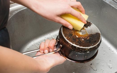 3 cách đánh bay vết bẩn cứng đầu trên xoong nồi cực hiệu quả